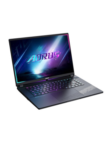 Gigabyte AORUS ELITE 16 BWH 16" WQXGA 165Hz nešiojamas kompiuteris – vaizdas iš priekio kitu kampu
