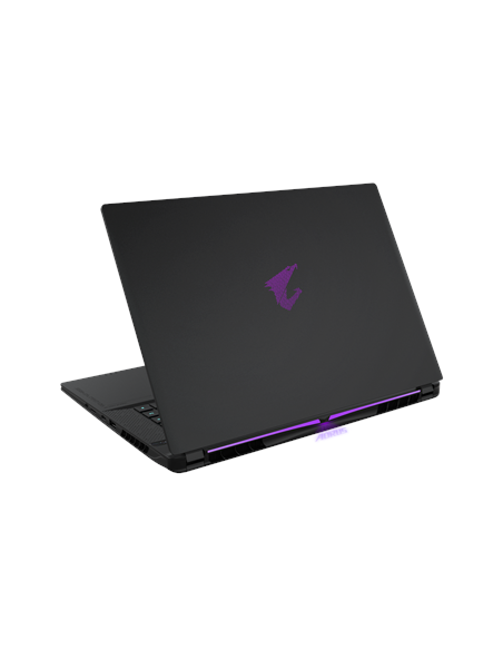 Gigabyte AORUS MASTER 16 6XJ 16" WQXGA 240Hz nešiojamas kompiuteris – dangtis iš galo kampu