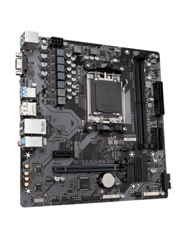 Gigabyte A620M S2H AM5 Micro-ATX pagrindinė plokštė – vaizdas kampu