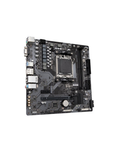 Gigabyte A620M S2H AM5 Micro-ATX pagrindinė plokštė – vaizdas kampu, kitas