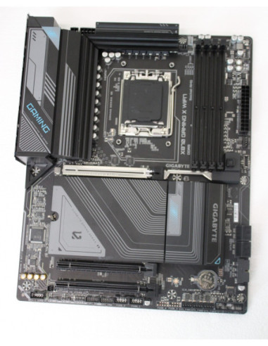 Gigabyte X870 GAMING X WIFI7 AM5 ATX plokštė SALE OUT – faktinio prekės vieneto nuotrauka