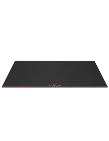 Gigabyte AMP900 žaidimų pelės kilimėlis 900 × 360 mm – vaizdas kampu