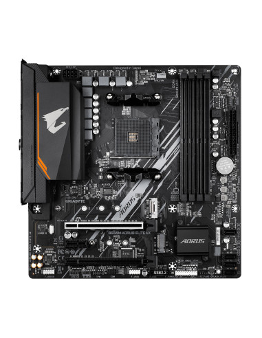 GIGABYTE B550M AORUS ELITE AX pagrindinė plokštė – vaizdas iš viršaus