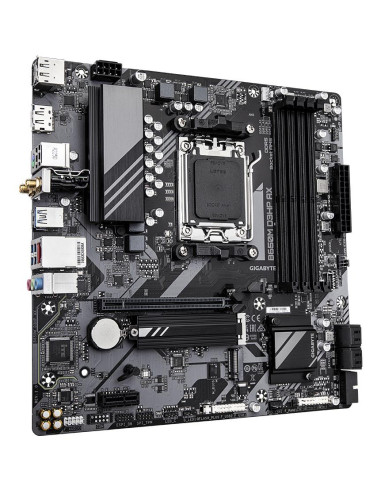 GIGABYTE B650M D3HP AX pagrindinė plokštė – plokštės vaizdas kampu