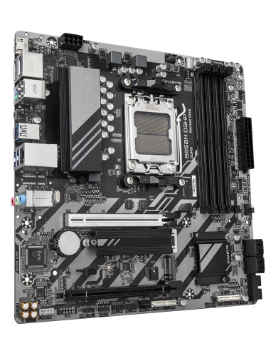 GIGABYTE B850M D3HP pagrindinė plokštė – plokštės vaizdas kampu