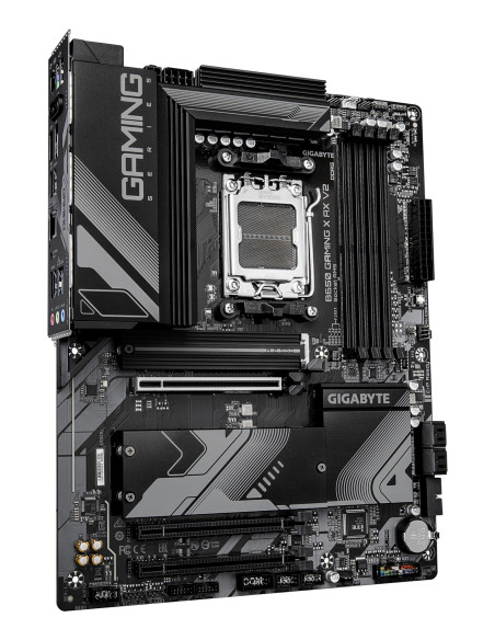 GIGABYTE B650 GAMING X AX V2 pagrindinė plokštė – plokštės vaizdas kampu