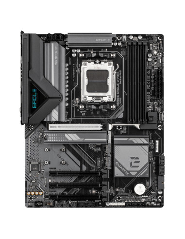 GIGABYTE B650E EAGLE WF6E pagrindinė plokštė – vaizdas iš viršaus