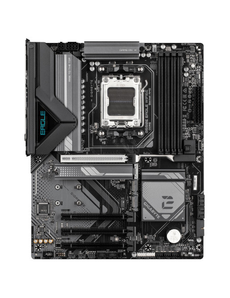GIGABYTE B650E EAGLE WF6E pagrindinė plokštė – vaizdas iš viršaus