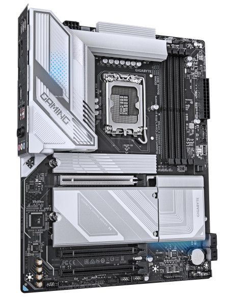 GIGABYTE B860 GAMING X WIFI6E pagrindinė plokštė – plokštės vaizdas kampu