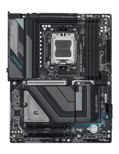 GIGABYTE X870 GAMING X WIFI7 pagrindinė plokštė – vaizdas iš viršaus