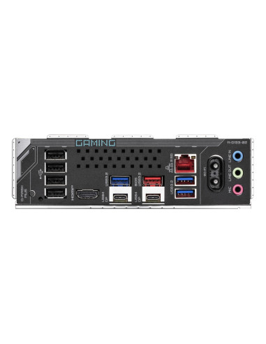 GIGABYTE X870 GAMING X WIFI7 pagrindinė plokštė – galinės įvesties ir išvesties jungtys