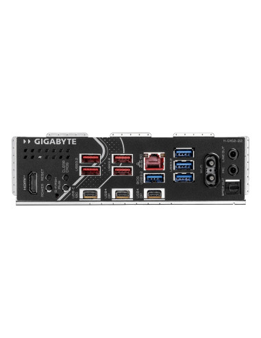 GIGABYTE X870E EAGLE X WIFI7 pagrindinė plokštė – galinės įvesties ir išvesties jungtys