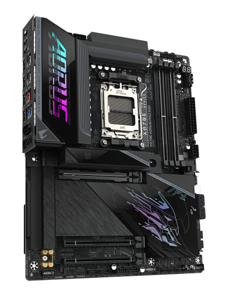 GIGABYTE X870E AORUS PRO X pagrindinė plokštė – plokštės vaizdas iš kairės