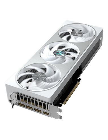 GIGABYTE GeForce RTX 5070 AERO OC 12GB vaizdo plokštė – aušinimo sistemos vaizdas kampu