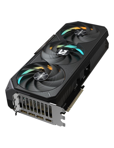 GIGABYTE GeForce RTX 5070 Ti GAMING OC 16GB vaizdo plokštė – aušinimo sistemos vaizdas kampu