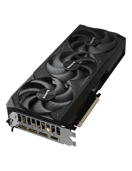 GIGABYTE GeForce RTX 5080 WINDFORCE OC V2 16GB vaizdo plokštė – aušinimo sistemos vaizdas kampu