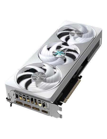 GIGABYTE GeForce RTX 5080 AERO OC 16GB vaizdo plokštė – aušinimo sistemos vaizdas kampu